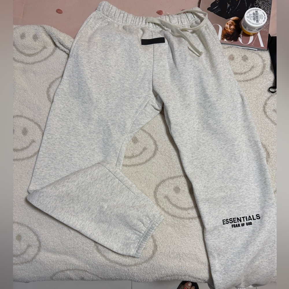 Essentials Heather Gray Joggers Small brand new